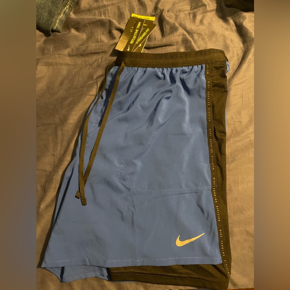 Nike Lined running short